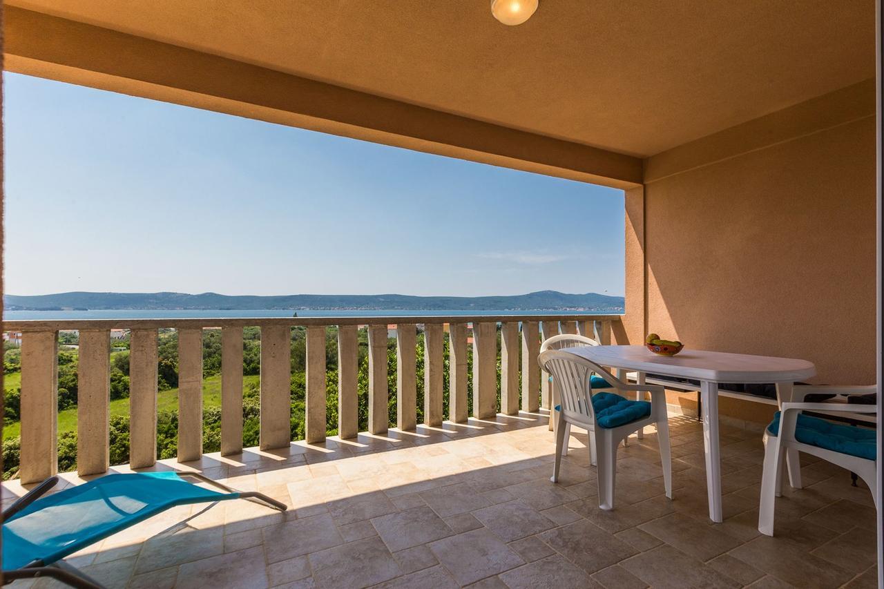 Villa Ria Свети Петър Екстериор снимка