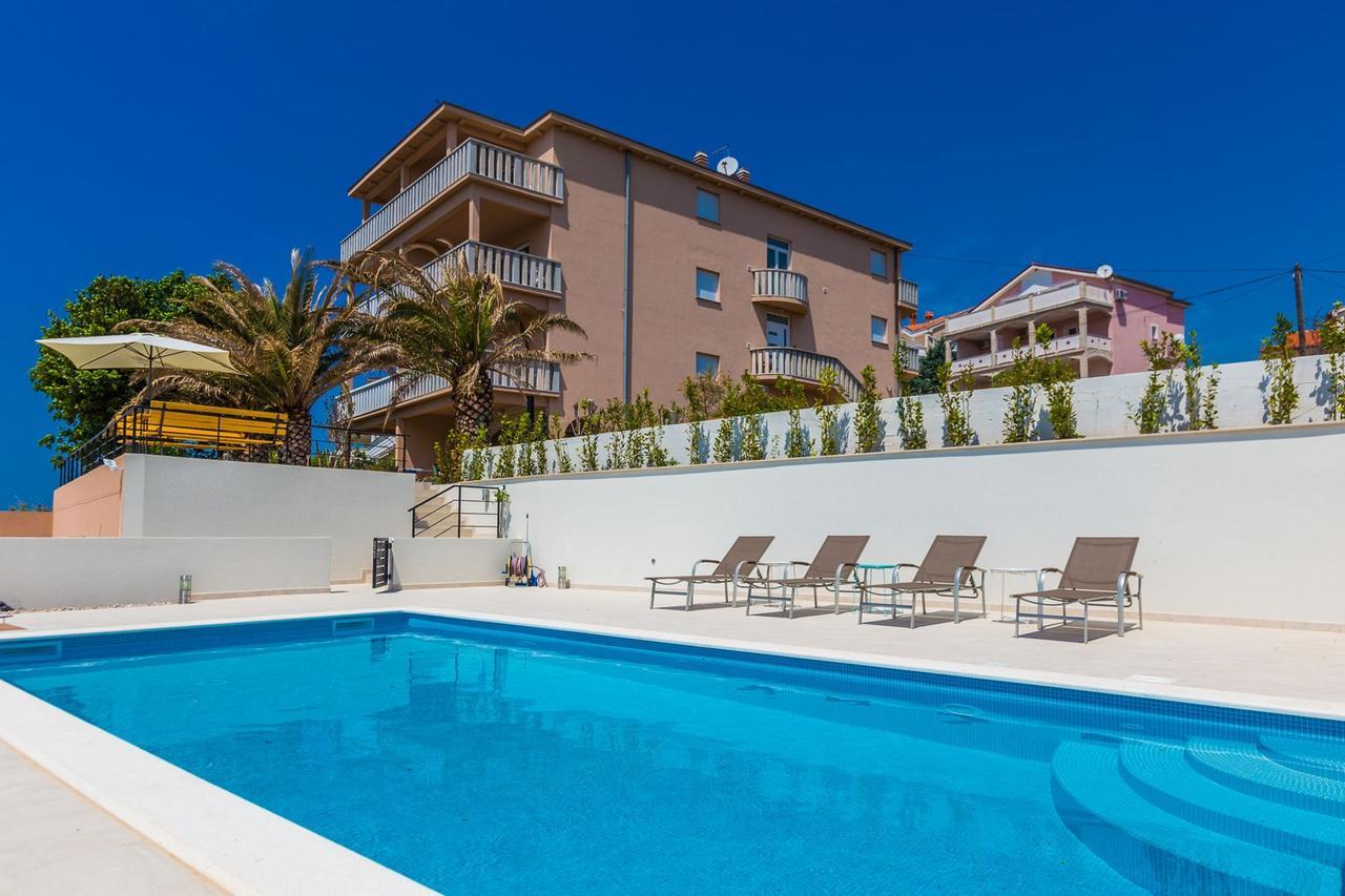 Villa Ria Свети Петър Екстериор снимка