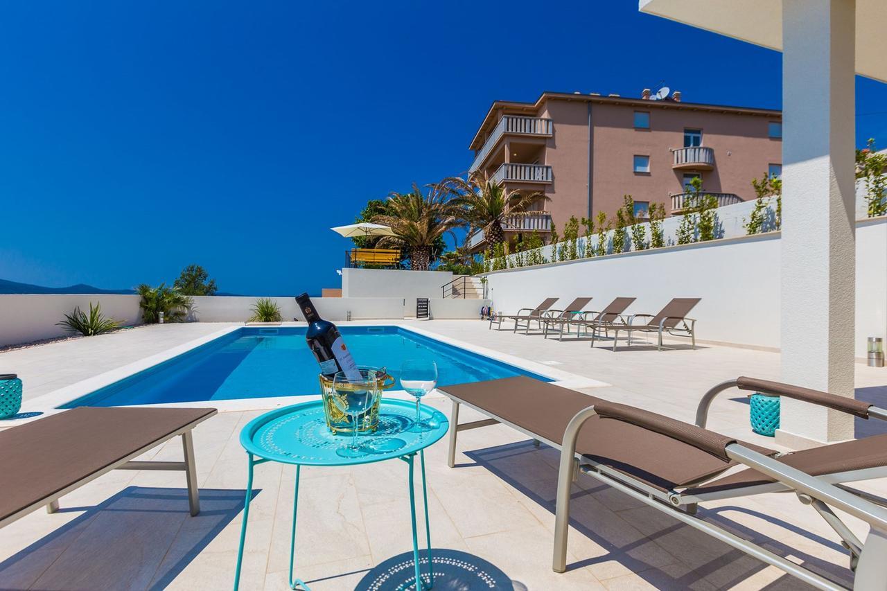 Villa Ria Свети Петър Екстериор снимка